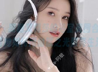 尤果网 – 跟随艾霓莎的浴室美图合集，看看她如何用幽默之光照亮生活