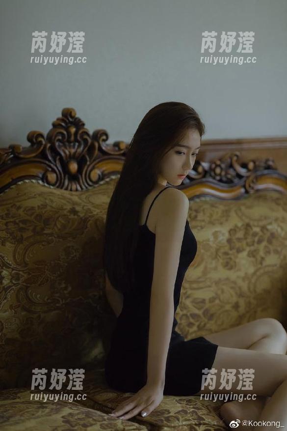 尤物馆 - 俞公主与她的妹妹图集：细腻作品勾勒姐妹情深