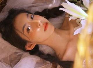 尤蜜荟 – 妲己toxic学姐高清写真图册，仿佛仙子降临的梦幻时刻，让你一见倾心！