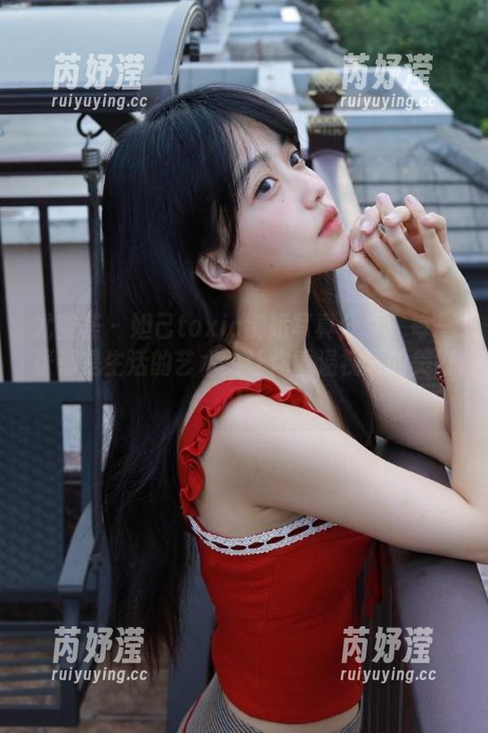 尤蜜荟-妲己toxic 尤蜜荟 - 妲己toxic御姐写真分享:每一张都是生活的艺术,让你重温视觉的美好!