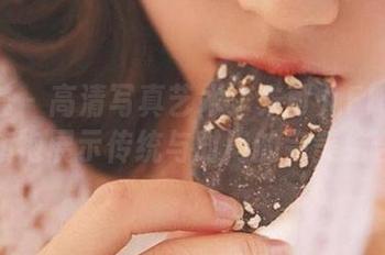 尤蜜荟 – 高清写真艺术：朱可儿Flower旗袍展示传统与时尚的完美结合