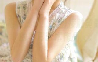 尤蜜荟 – 福利加码！亲密接触黄歆苑御姐的写真艺术作品