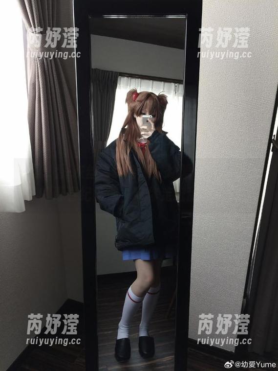 幼爱youmeko 樋口円香-灰丝写真合集:幼爱youmeko的青春纪念册,带你走进甜美梦境
