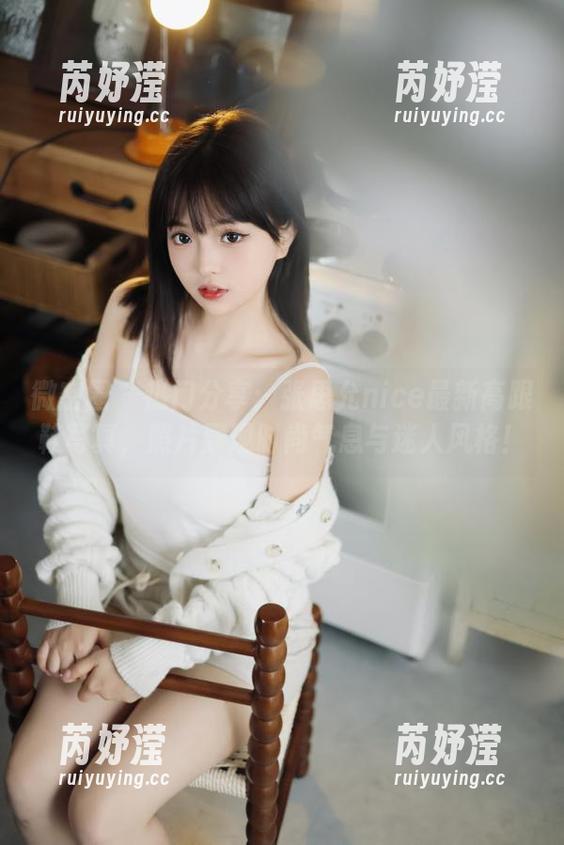 张思允nice 微密圈 - 热门分享:张思允nice最新高跟鞋写真,照片展现时尚气息与迷人风格!