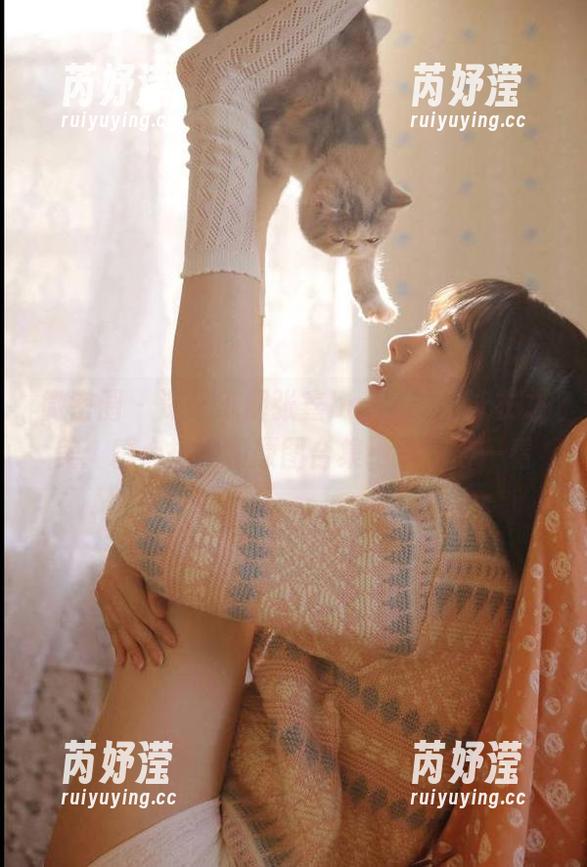 微密圈 - 深入了解张鑫baby三角泳衣之美：精心挑选的原图合集绝对值得一看
