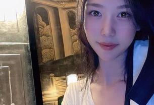尽享抖娘利世的艺术之旅，12月微密圈图集免费下载！