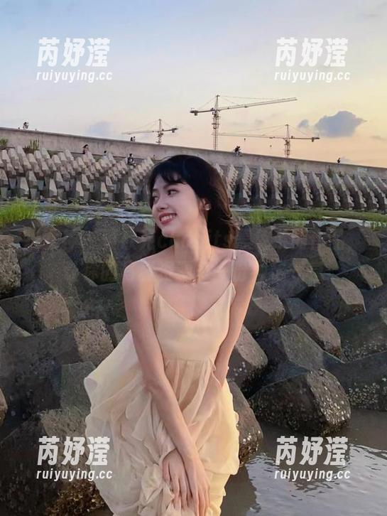 推女神-黄歆苑chobits 推女神 - 黄歆苑chobits黑色系列作品,让你的写真资源多一份神秘气息