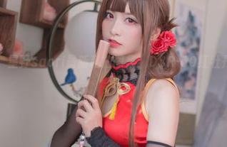 点击欣赏！星野saori最新私拍图集：DSR-50红牡丹的绝佳表现
