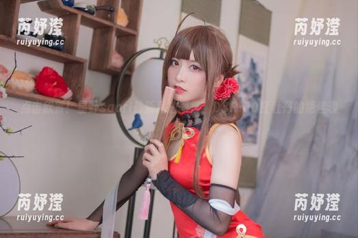 点击欣赏！星野saori最新私拍图集：DSR-50红牡丹的绝佳表现