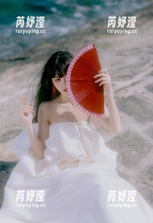星颜社-心妍小公主 星颜社 - 心妍小公主女王写真精选合集:完美展现个性与风格的结合