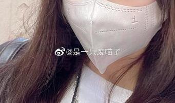 深入“是一只废喵了”护士的世界，欣赏精美写真美图合集
