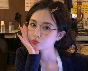 微密圈 – 果儿Victoria发布超短裤作品集：小清新夏日风格一览无余