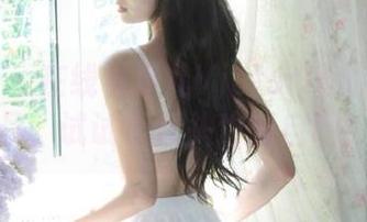 微密圈 – 在线看果儿Victoria的美足作品，试试不低头也能自嘲！