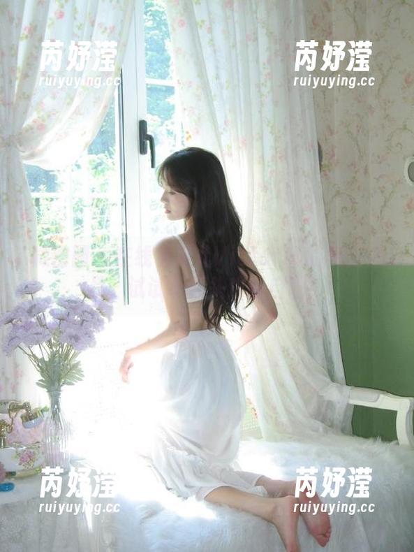 果儿Victoria 微密圈 - 在线看果儿Victoria的美足作品,试试不低头也能自嘲!