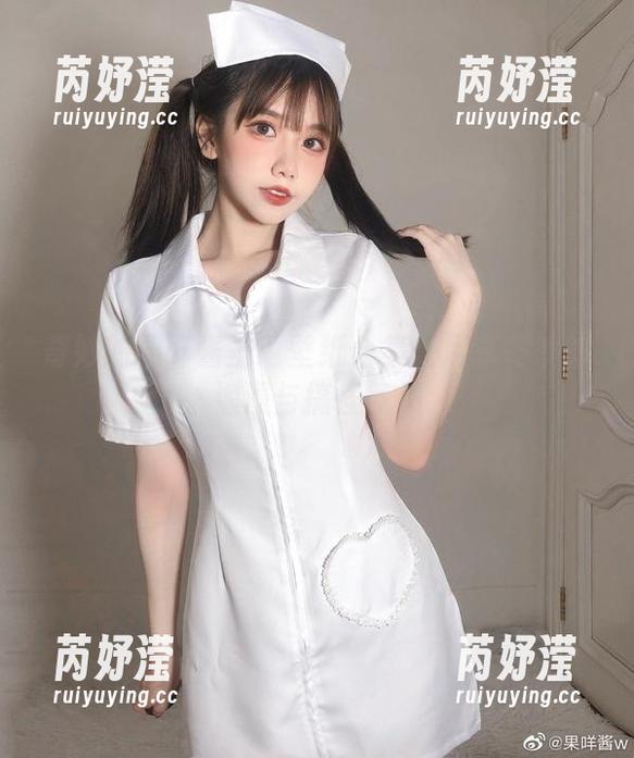 奇妙的果咩酱圣诞壁纸合集：尽享冬季的浪漫与搞怪气息