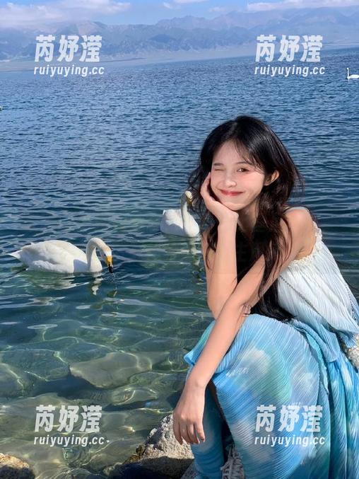 果团网 - 网盘专享：何嘉颖比基尼写真，免费下载体验热门博主风采