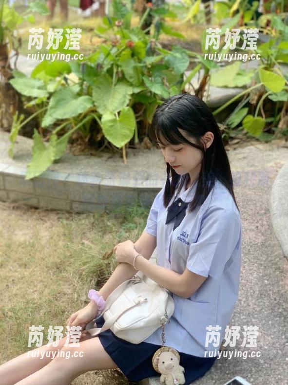 果团网 - 体验张琳熙的礼服之美，福利原图带你享受视觉盛宴