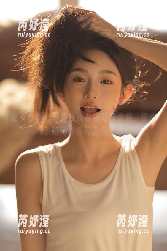 柴系小乖 - 赤西夜夜私房写真合集，带你领略她独特的露颜艺术