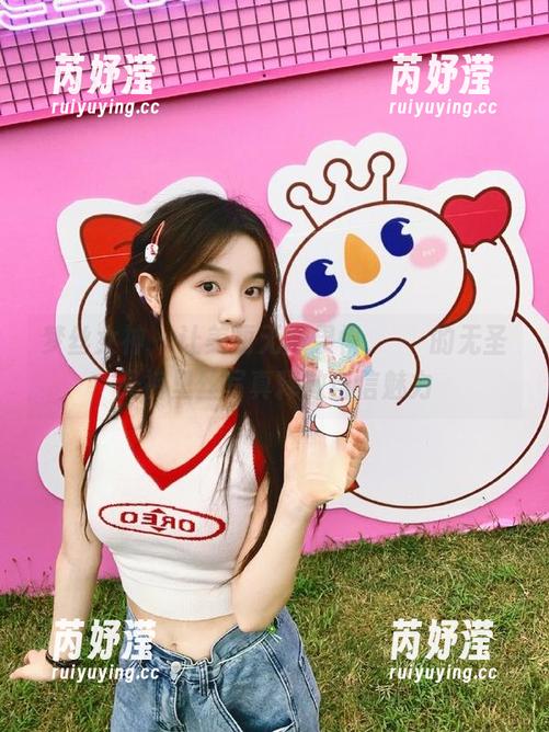 梦丝女神-玥玥 梦丝女神 - 让美丽无所畏惧,玥玥的无圣光裤里丝写真释放自信魅力