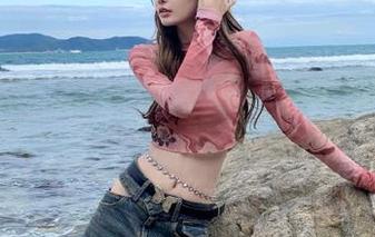 梦丝女神 – 海边的莹仙女写真套图合集：带你领略仙女的清新海风魅力！