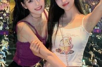 梦丝女神 – 最新雪馨清新丝袜美图包，丰富资源邀你一同探索时尚新风向