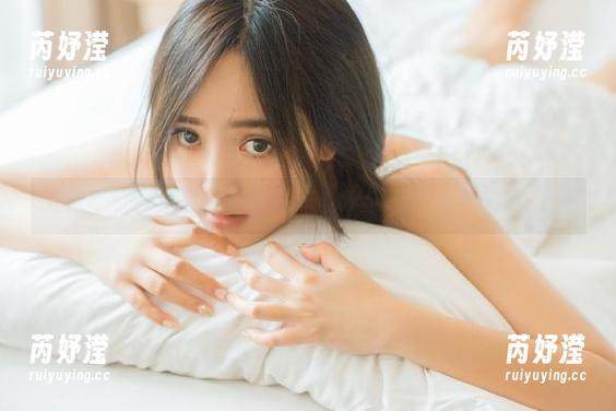 在无圣光的映衬下：森萝财团天台黑丝写真作品合集全新上线