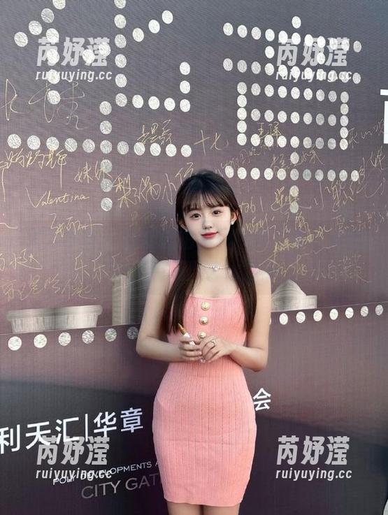 模范学院-美七Mia 模范学院 - 最新旅拍精彩瞬间分享,美七Mia的摄影艺术之旅