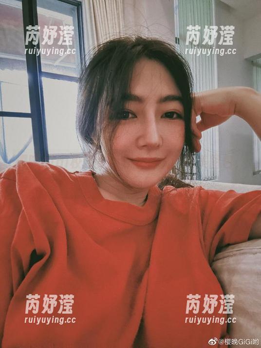 樱晚gigi校园美图分享：获取绝美图包，感受青春气息