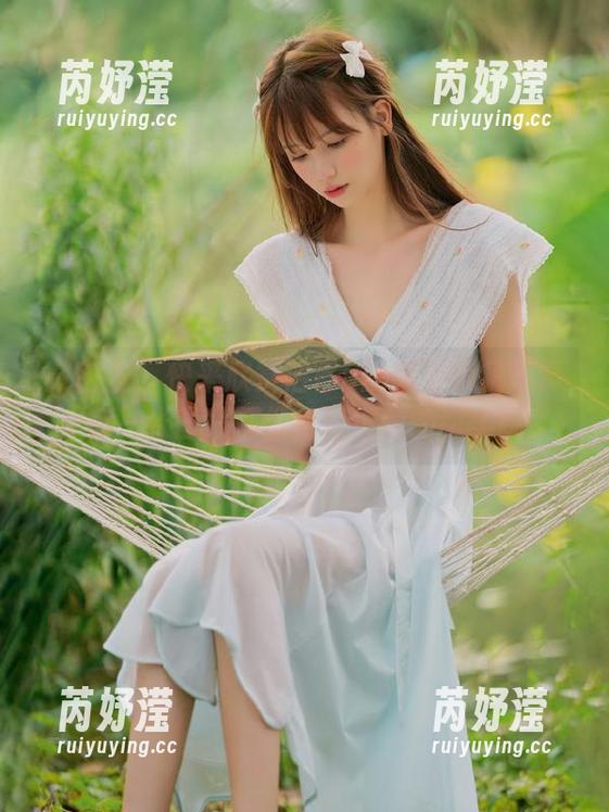 洁己u 微密圈 - 快来欣赏洁己u的束带妖精写真,每一张图片都像是梦境般的甜美呢!