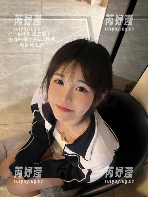 物恋传媒 - 高清图集：泡泡带来的玫瑰花的葬礼，梦幻之美一览无遗