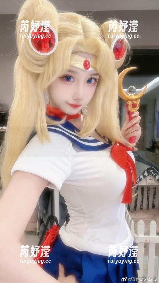探索猫九酱兔女郎系列写真图库，分享她的时尚与创意