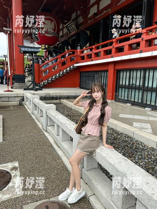 一键在线获取白莉爱吃巧克力的最新写真原图，尽享原理猪深巷女仆的美丽