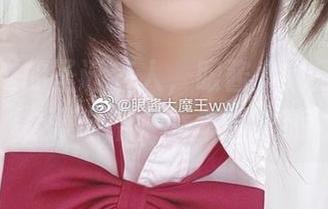 从未见过的圣诞老人，眼酱大魔王w写真合集开启冬季幸福之旅