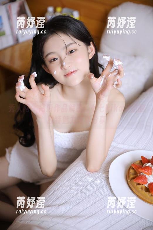 秀人网-七七kiko 秀人网 - 高清作品解锁:七七kiko学姐的独特魅力写真分享