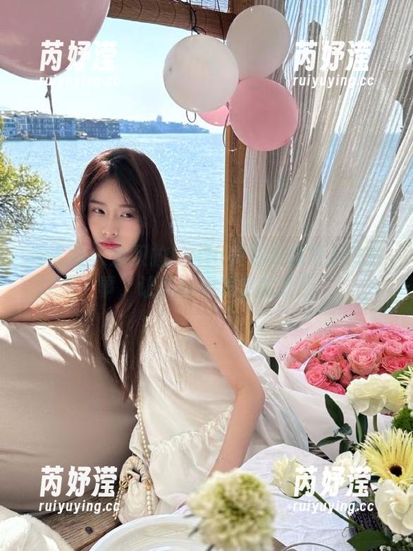 秀人网 - 余贝拉bella美脚写真背后的故事，让美图启发你的灵感