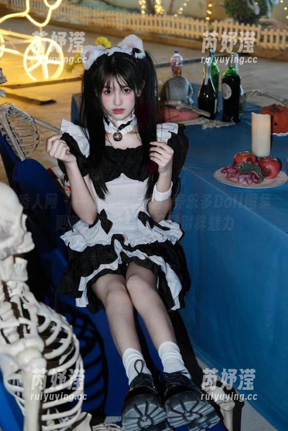 秀人网 - 一场视觉盛宴！养乐多Doll图集更新，肉丝写真展现别样魅力