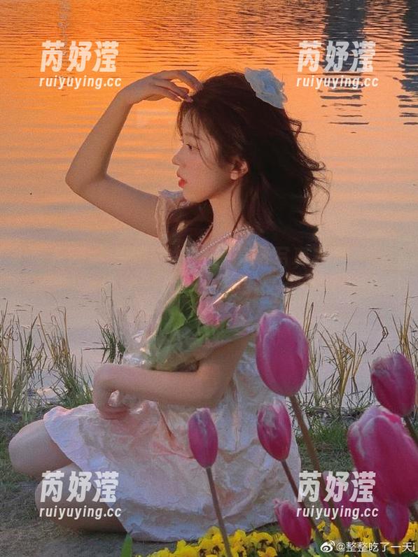 秀人网 - 放眼凯竹白丝高清写真在线，领略她的灵动与生命力的表达！