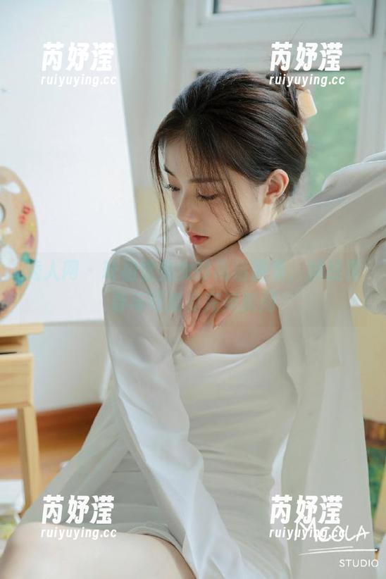 秀人网 - 叶初雪兔女郎高清图集，捕捉青春与可爱的完美瞬间