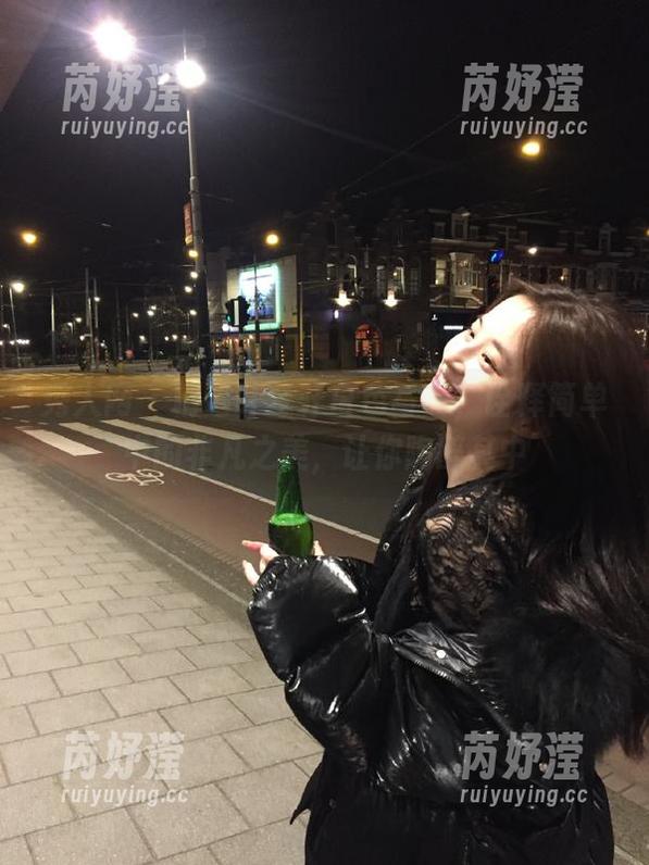 秀人网 - 精选叶梦轩白色写真，诠释简单中的非凡之美，让你陶醉其中