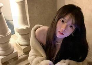 秀人网 – 感受周波儿的艺术魅力，肉丝作品分享让你沉浸在图库的美丽之中！