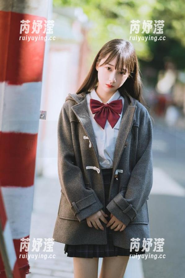 秀人网 - 最新套图欣赏：小夕Kitty身着和服，仿佛穿越回古典时代的使者