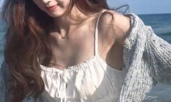 秀人网 – 捕捉小肉肉咪的牛仔裤瞬间，精致写真作品合集带你领略