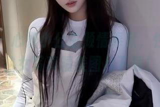 秀人网 – 心妍小公主倾情奉献，性感西装熟女写真精美图片下载！