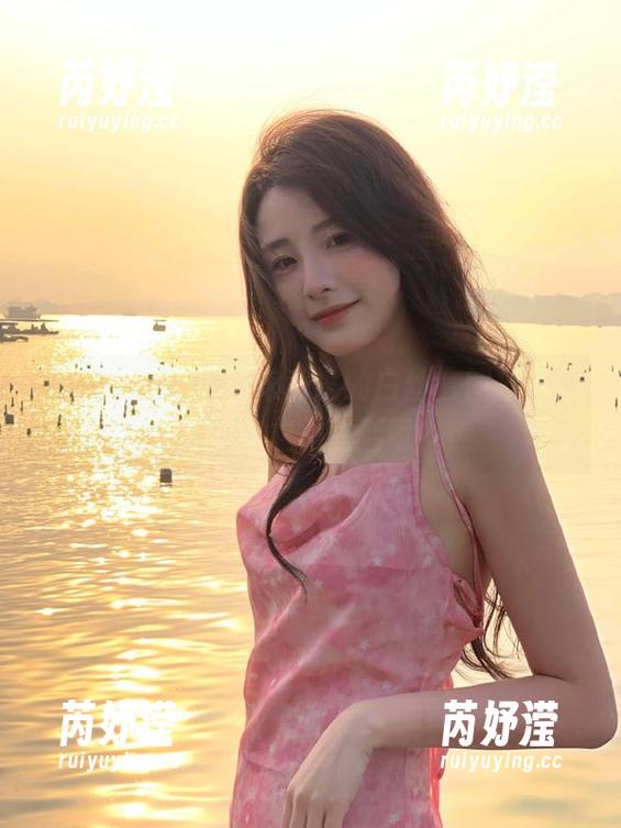 秀人网-抖娘利世 秀人网 - 不看抖娘利世的白丝套图分享,怎能称之为生活呢?