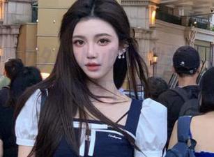 秀人网 – 汐汐baby的职业装写真集，最美照片等你来免费下载，别错过哦！