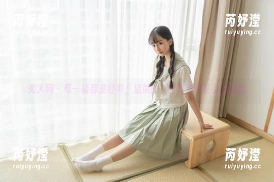 秀人网 - 每一幅都是经典，温妮的女王写真作品引领潮流