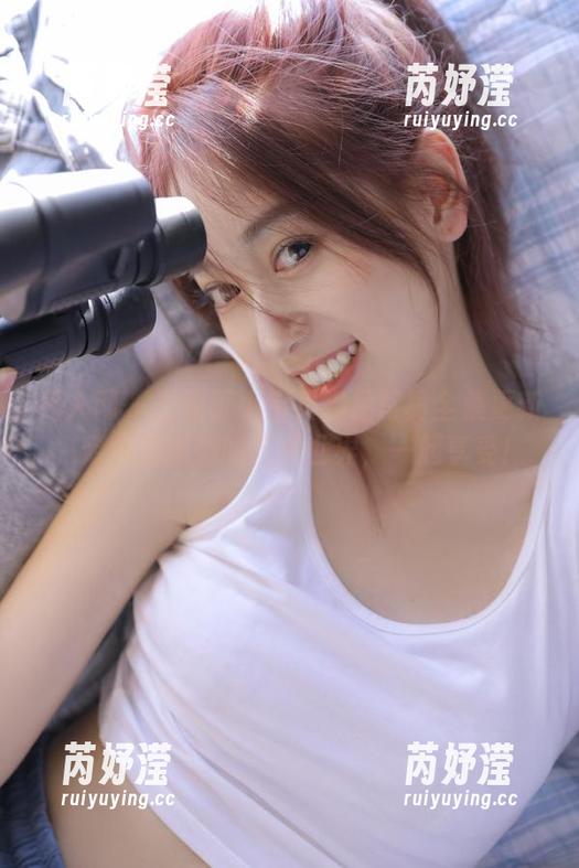 秀人网 - 王俪丁小宝贝裸足写真全集更新，带你走进她的艺术世界，一起享受！