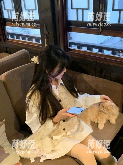 秀人网 - 探索糯美子全套JK作品的魅力吧，下载后尽享无与伦比的视觉享受！