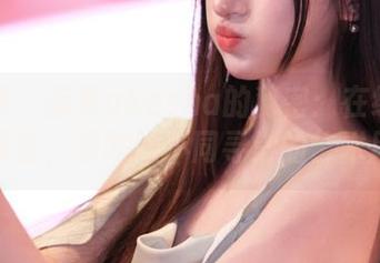秀人网 – 蓝夏akasha的秘密：在线写真大集合，领略她不同寻常的艺术风采