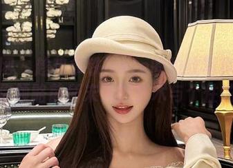 秀人网 – 趁热拿铁latte的豹纹写真全套，带你领略前所未见的艺术与个性的结合